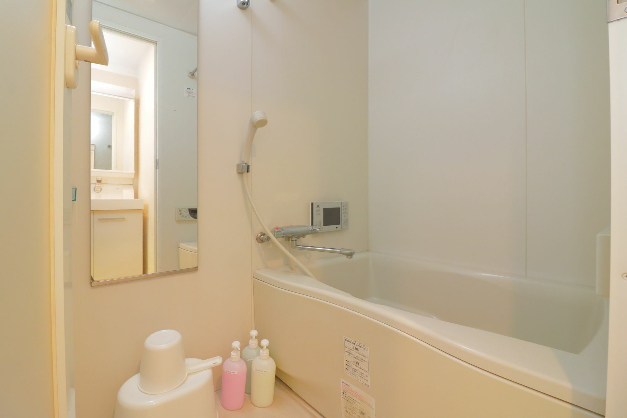 Hg Cozy Hotel No 17 通天閣前 Osaka Buitenkant foto